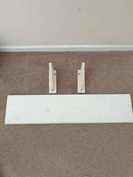Photo of free White Wooden Shelf (DA1) #1