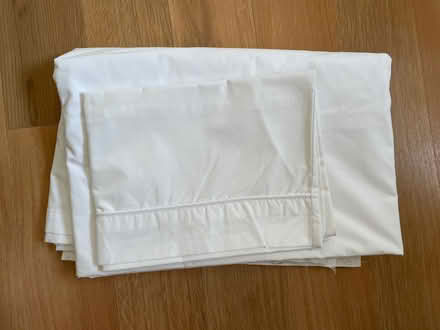 Photo of free 4 x SINGLE DUVET COVERS & PILLOWCASE SETS - can split (North Ascot SL5) #1