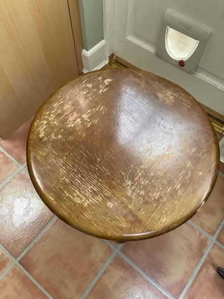Photo of free Small circular table (Chingford Mount, E4) #1