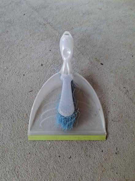 Photo of free Ikea dustpan and brush (BA2) #1