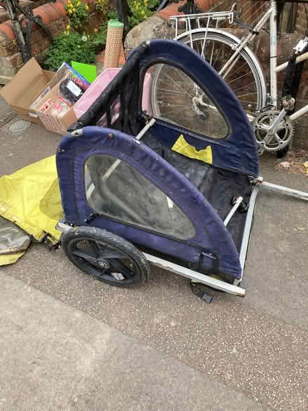 Photo of free Bike trailer (Walton Manor OX2) #1
