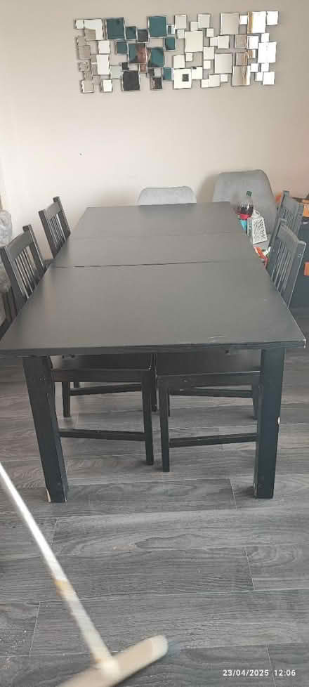 Photo of free Extending dining table with Chairs (EH19) #1