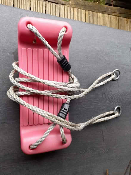 Photo of free kids garden swing (Herringthorpe S65) #1