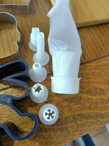 Photo of free 15 Assorted cookie cutters and piping bag with nozzles (Alcester Lanes End B13) #2