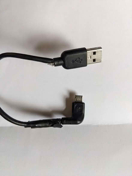 Photo of tomtom sat nav charging lead (Kempston MK42) #1
