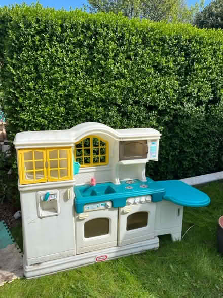 Photo of free Little tiles kitchen (mud kitchen) (Manor castle, S2) #1