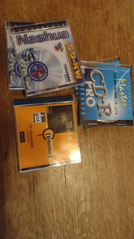 Photo of free unused cd-r and cd-rw (Station Area RG21) #1