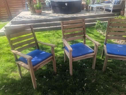 Photo of free Patio Set and 4 Outdoor Chair (American University Park, DC) #3