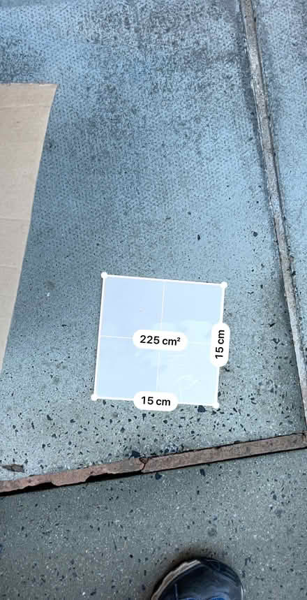 Photo of free White tiles (Bramhall SK7) #2