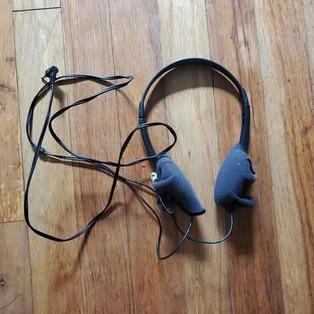 Photo of free Old headphones (Ann Arbor Northwest Side) #1