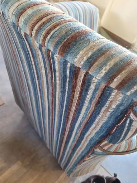 Photo of free Armchair (PH2 Duncrievie) #4