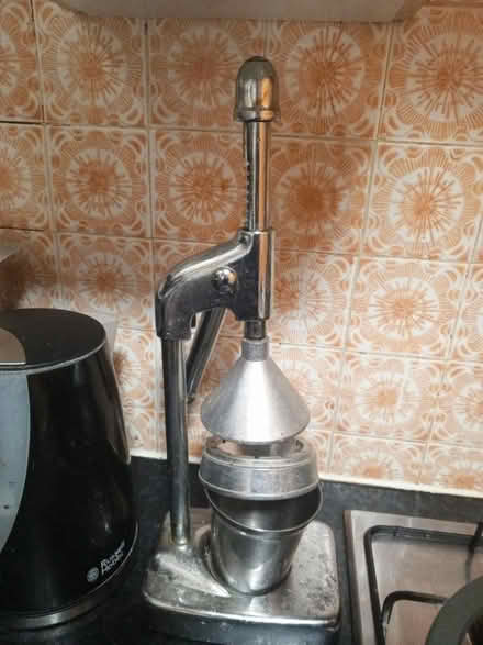 Photo of free Manual juicer (Stoke Newington N16) #1