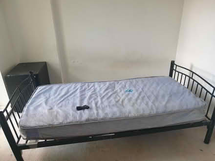 Photo of free Single bed with mattress (Edgware ha8) #1