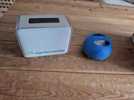Photo of free 2x small speakers (Wolverhampton WV10) #1
