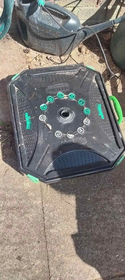 Photo of free Portable swingball set (Horn's Mill SG13) #1