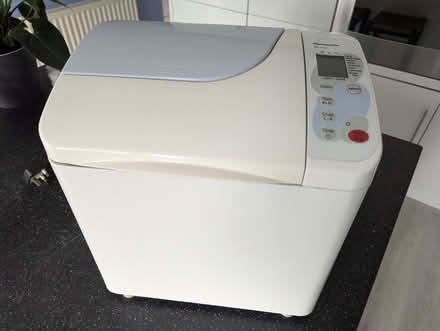 Photo of free Panasonic SD-252 Breadmaker (Kempshott RG22) #1