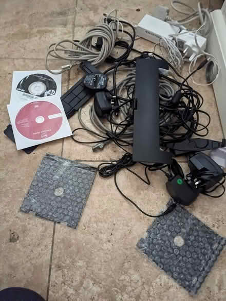Photo of free Cables etc (Holland Park W11) #2