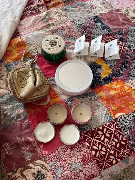Photo of free Toiletries, & miscellaneous (Hallandale Beach Blvd and US1) #2