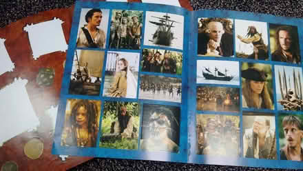Photo of free Pirates of the Caribbean story book with stickers (Tapton S41) #3