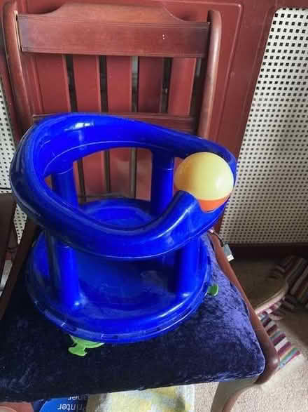 Photo of free Baby Bath Seat (Burnham SL1) #1