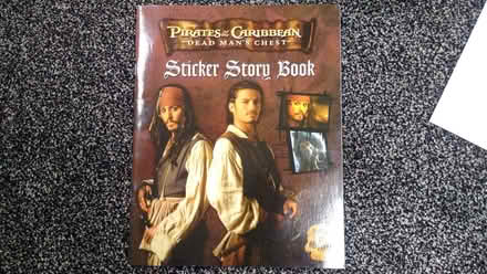 Photo of free Pirates of the Caribbean story book with stickers (Tapton S41) #1
