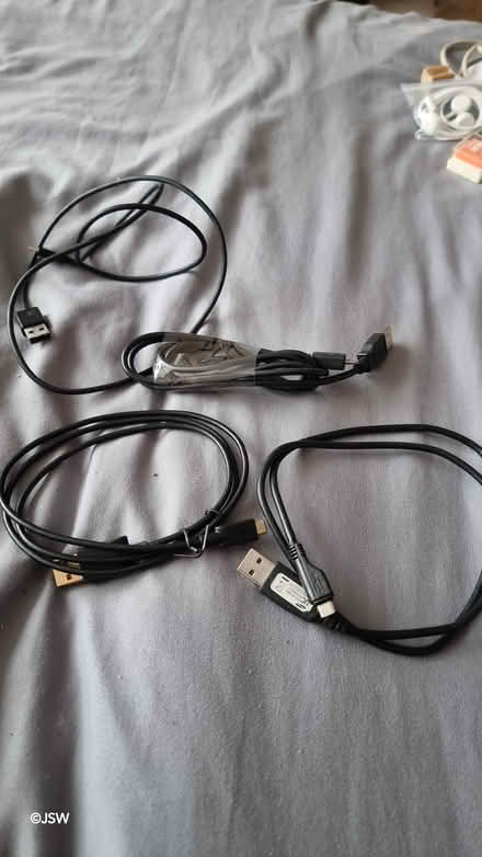 Photo of free 4 x USB A to mini USB cables (Colindale NW9) #1