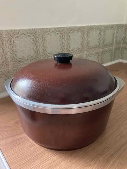 Photo of free Large aluminium cooking pot (Norham Manor OX2) #1