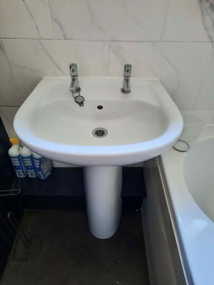 Photo of free Single Sink, Taps & Pedestal (Allerton BD15) #4