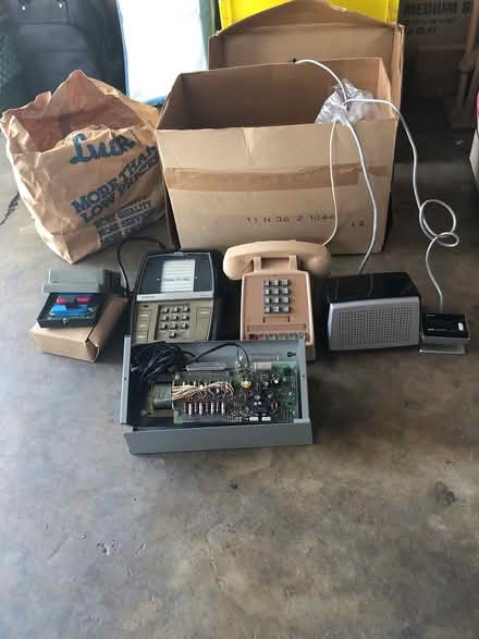 Photo of free Vintage telephones (West San Jose near Cupertino) #1
