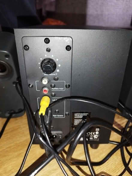 Photo of free Logitech Z323 2.1 Computer Speakers (Charlton SE7) #2