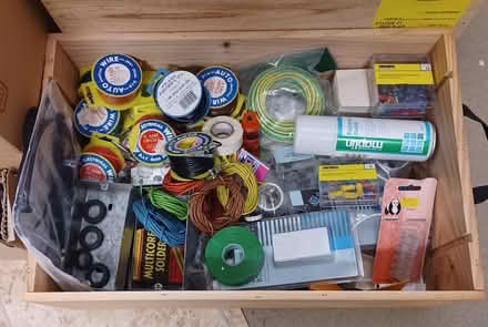Photo of free Box of assorted electrical bits and pieces (Kilbarchan PA10) #1