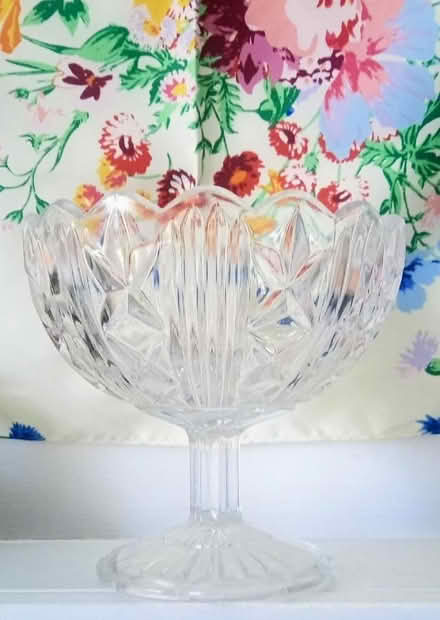 Photo of free Cut glass bowl (Bellevue EH7) #1