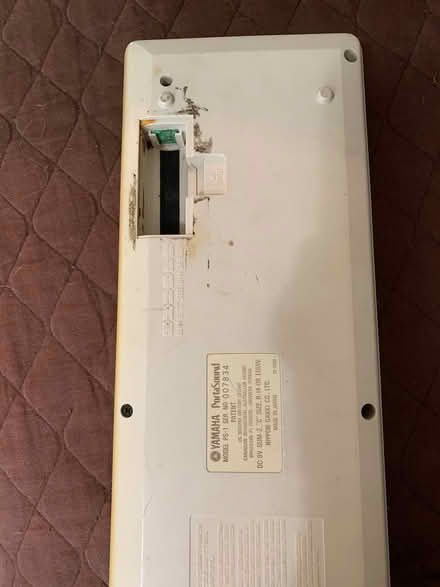 Photo of free Yamaha portasound 1 needs cord (Emeryville) #4