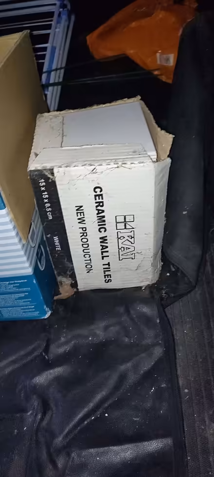 Photo of free New, unused tiles, full box. White 15cm x 15cm x 0.5 cm (Sigglesthorne HU11) #1