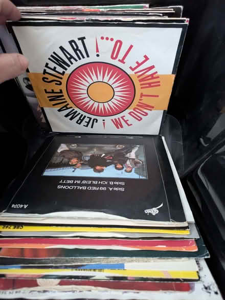 Photo of free Collection of mainly 80s 7" vinyl (Wokingham RG41) #3