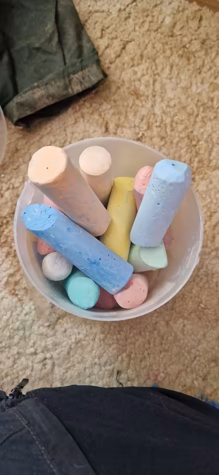 Photo of free Pavement chalks (Northcourt OX14) #1