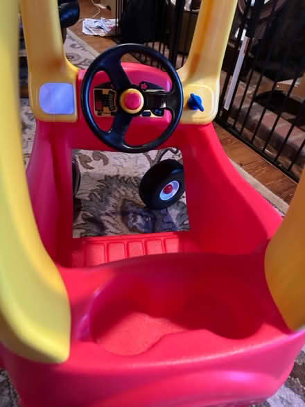 Photo of free Cozy coupe (Near CNU) #3