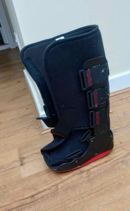 Photo of free Support Boot (Welwyn Garden City AL8) #1