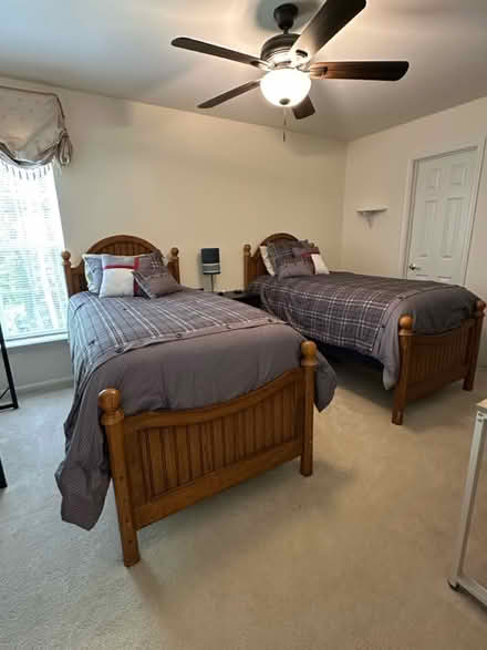 Photo of free 2 Twin Beds - Complete set (Upper Marlboro) #1