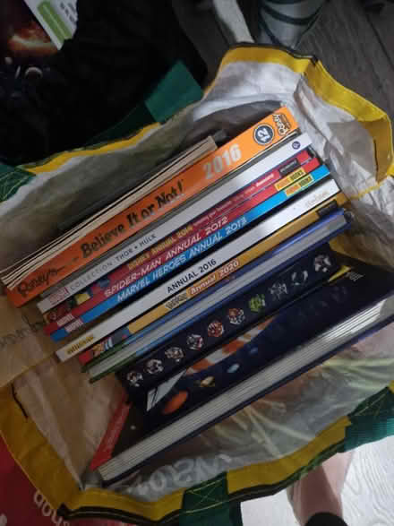 Photo of free Bag of childrens books (AL7) #1