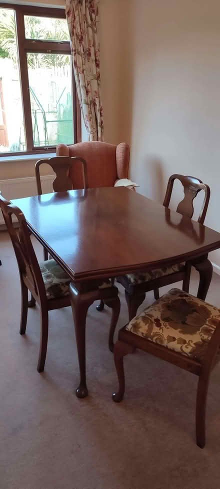 Photo of free Dark wood, double extender dining table + 4 chairs (Sigglesthorne HU11) #1