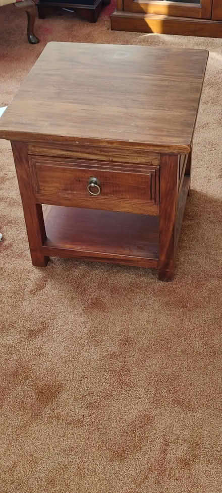 Photo of free Solid wood (oak?) side / coffee table (Sigglesthorne HU11) #1