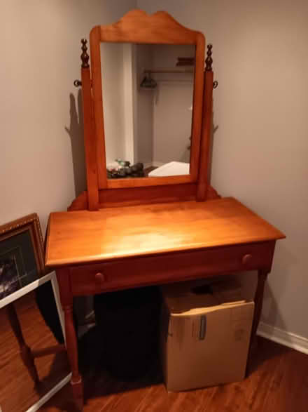 Photo of free 2 matching pieces wood furniture (Imperial and Willow area) #3