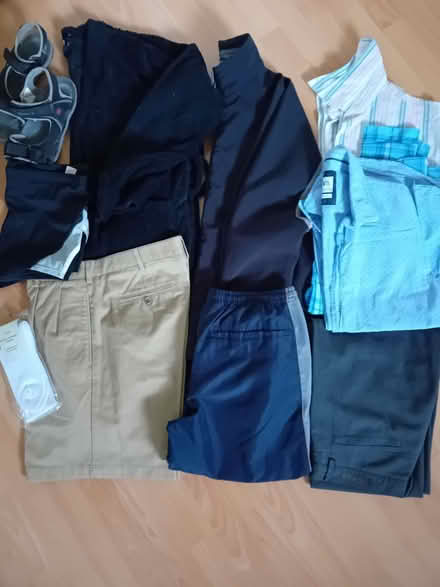 Photo of free Men's used clothes medium (Hayes BR2) #1