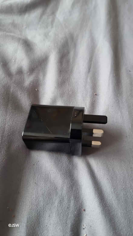 Photo of free Charger plug (Colindale NW9) #1