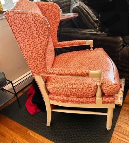 Photo of free Pink chair (Redding, CT) #2