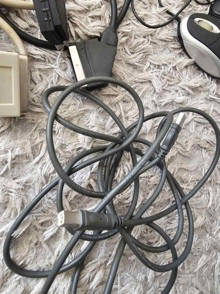 Photo of free Computer mouse and cables (E1 Tower Hamlets) #2