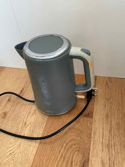 Photo of free Kettle and toaster (Harrogate HG1) #2