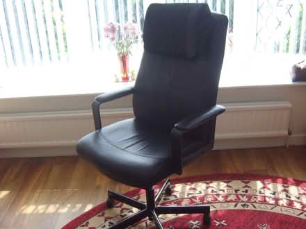 Photo of free office or computer chair (Durrington BN13) #3