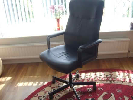 Photo of free office or computer chair (Durrington BN13) #1